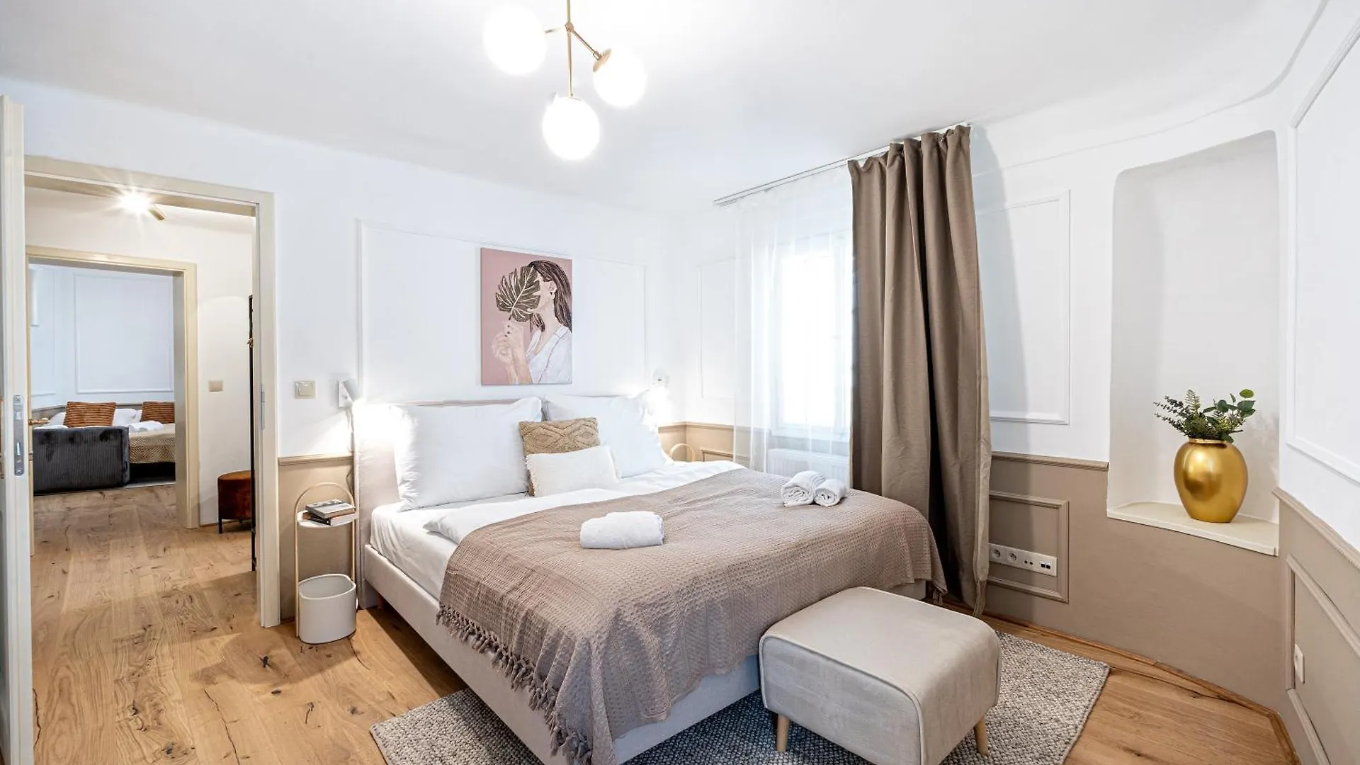 Beautifully Renovated Apartments At Lesser Town Prague