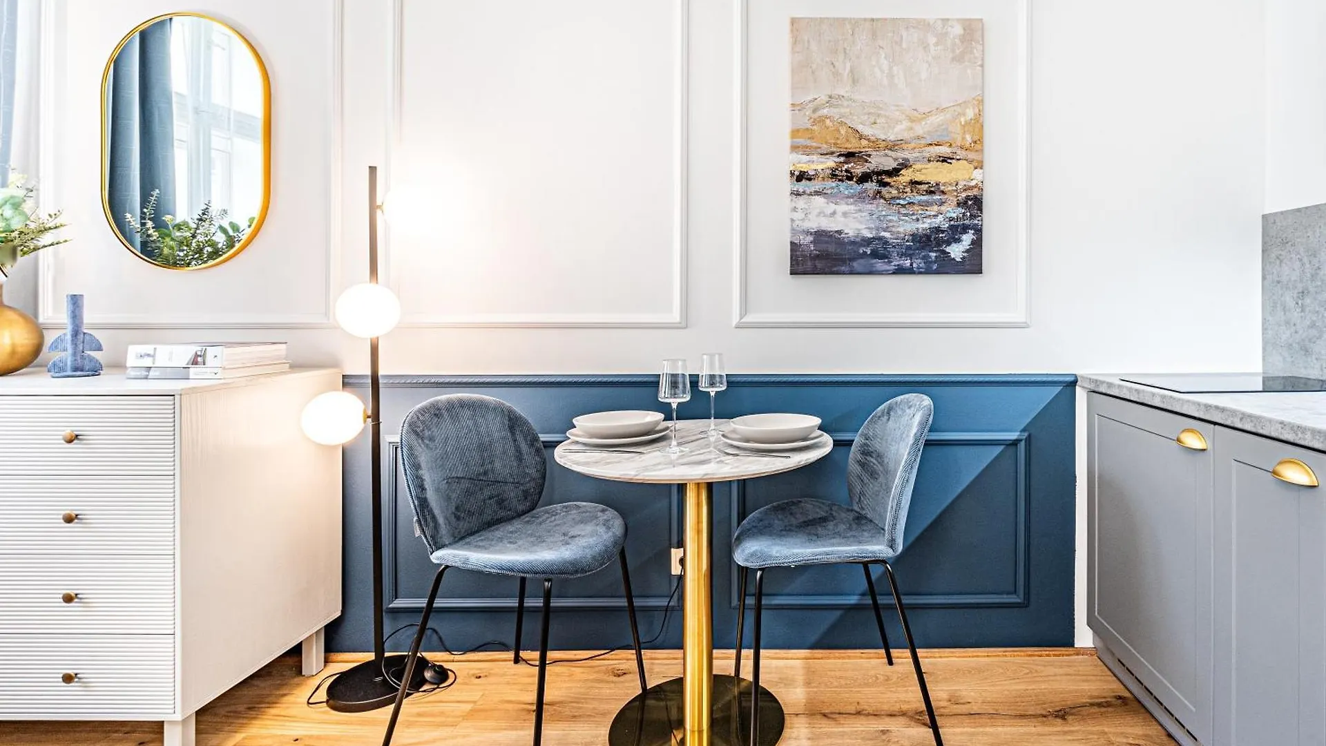 Beautifully Renovated Apartments At Lesser Town Prague